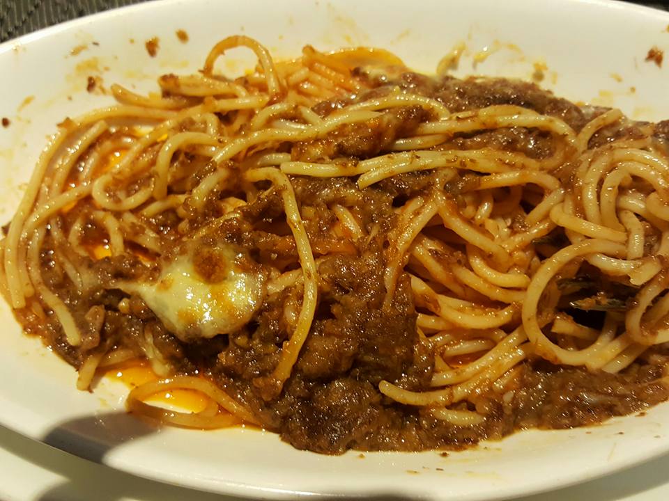 Macarrão com Ketchup e carne adocicada =S